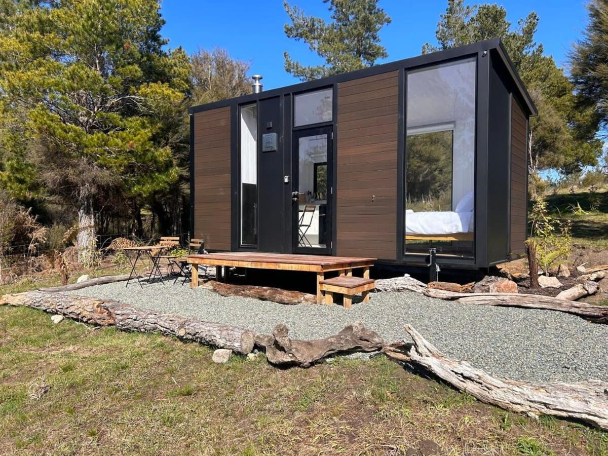 Ruru Tiny House By Tiny Away Villa Rangihaeata Dış mekan fotoğraf
